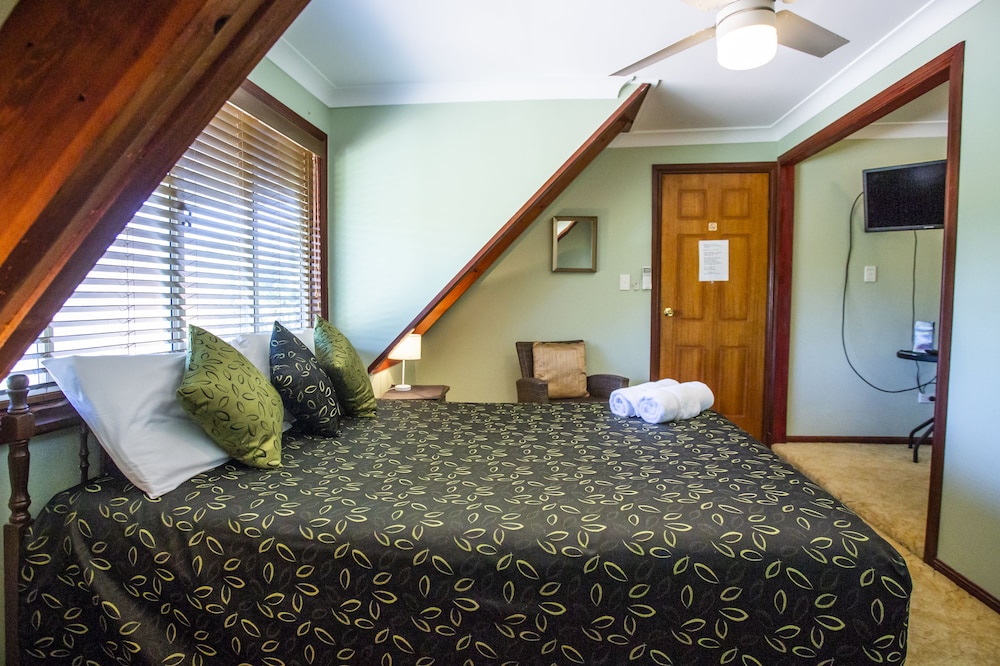 Standard Double Room (First Floor) photo 2