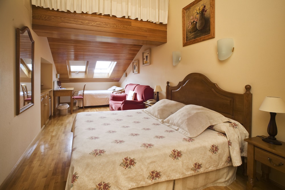 Superior Double Room - Photo 3