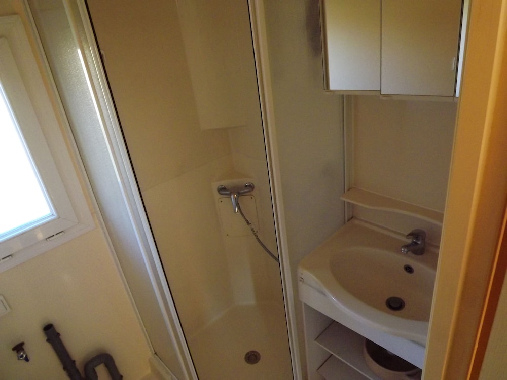 Mobile Home (Vert) photo 2