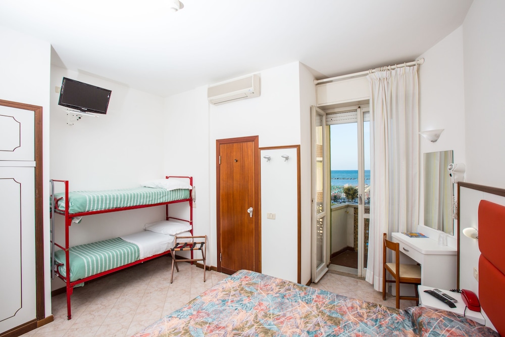 Double or Twin Room, Balcony photo 3