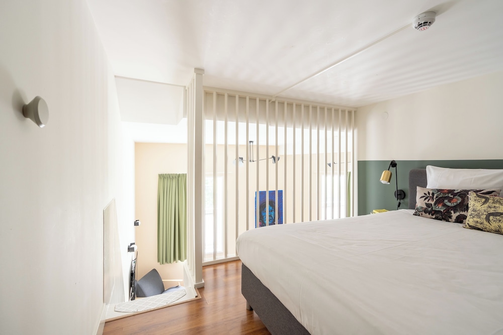 Large Studio with Kitchenette, Sofa Bed photo 3