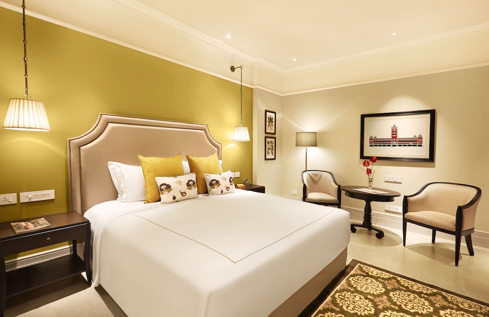 Luxury Grande Room King Bed - Photo 1
