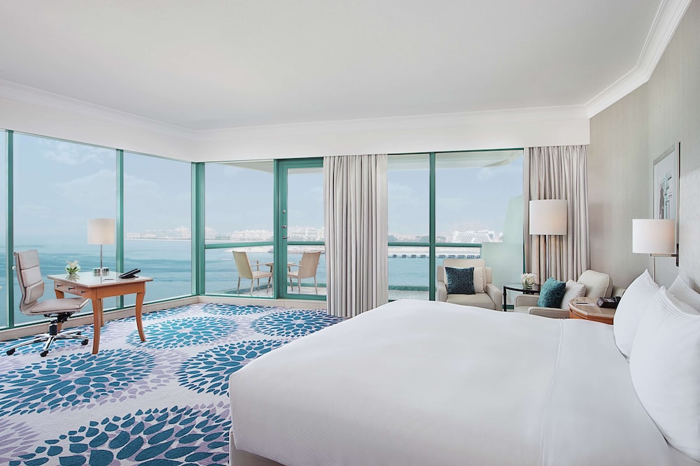 Room, 1 King Bed, Sea View, Corner (Alcove) thumbnail 5