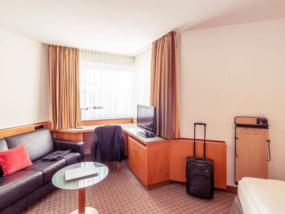 Privilege, Room, 1 Queen Bed - Photo 4