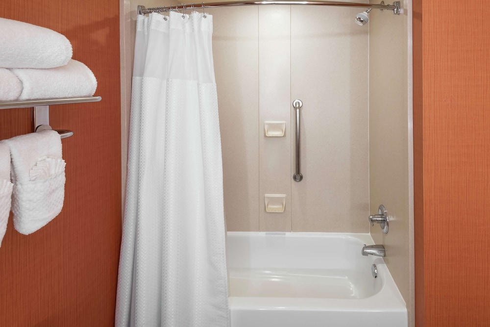 Suite, 2 Queen Beds, Accessible, Bathtub (Mobility & Hearing) - Photo 3
