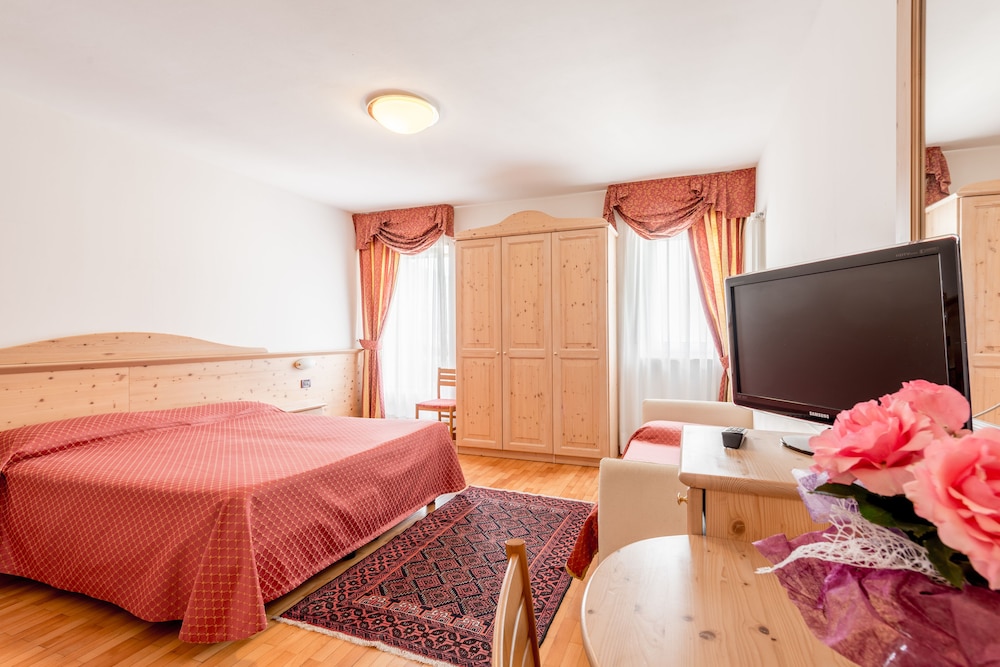 Standard Quad Room