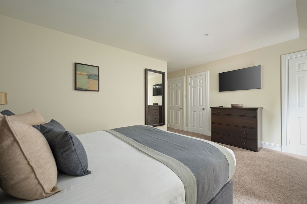 Superior Two Bedroom Lodge - Photo 4