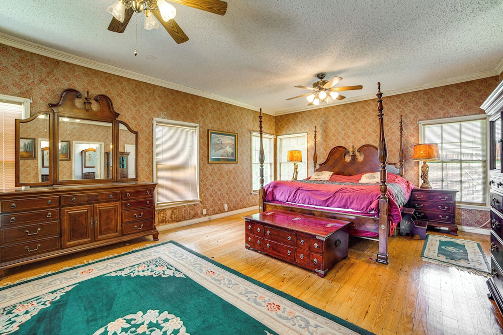 House (6 Bedrooms) photo 3