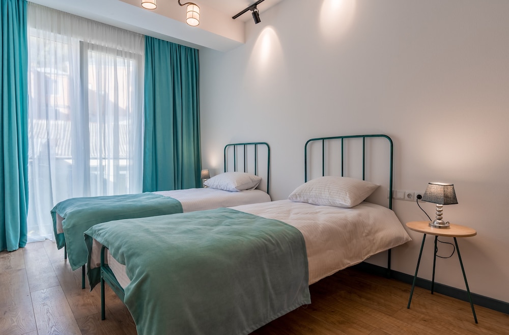 Suite, 2 Bedrooms photo 2
