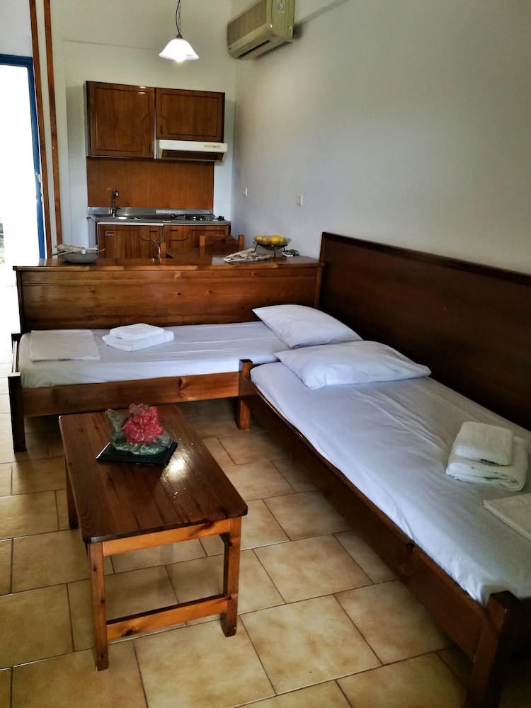 Apartment photo 2
