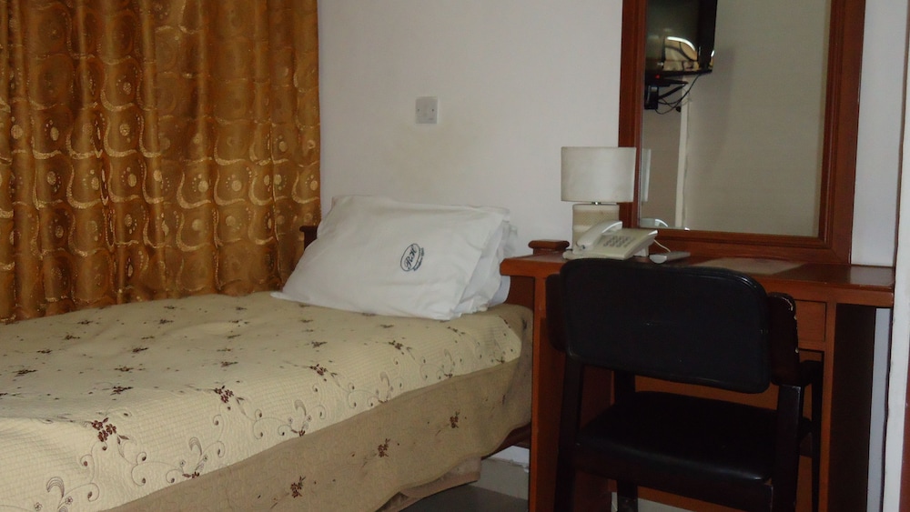 Basic Single Room photo 1