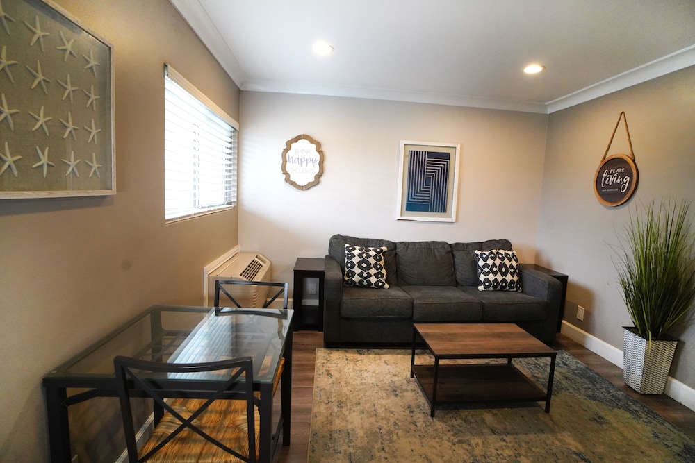 Basic Apartment