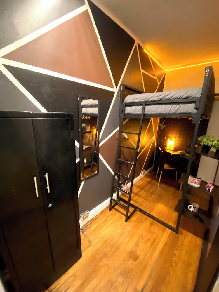 Single Room, Shared Bathroom