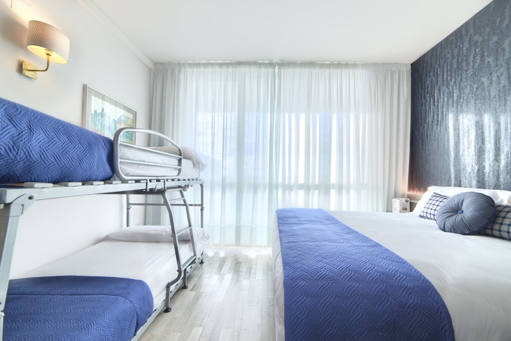 Family Economy Room, 2 Adults + 2 Children