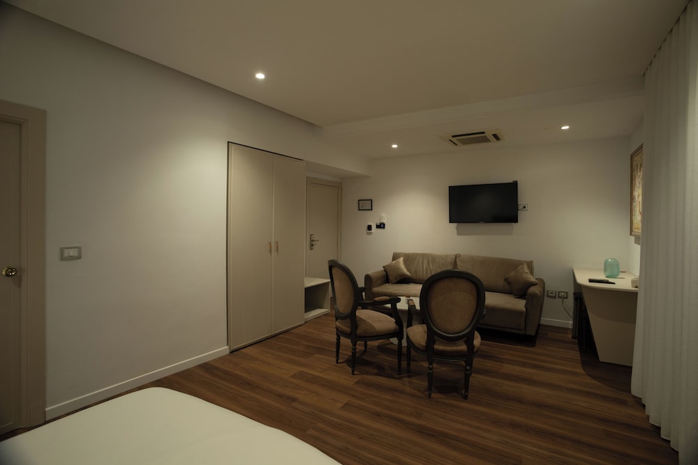 Classic Double Room photo 2