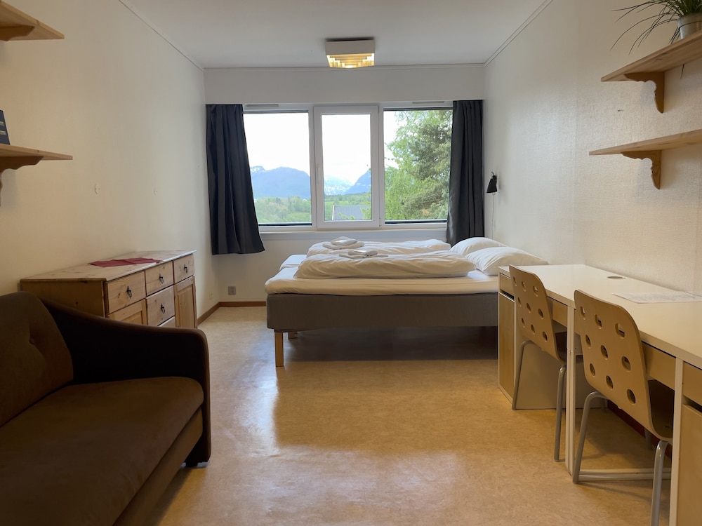 Basic Double Room photo 1