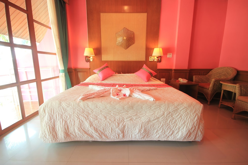 Deluxe Double Room, Balcony, Beachfront photo 3