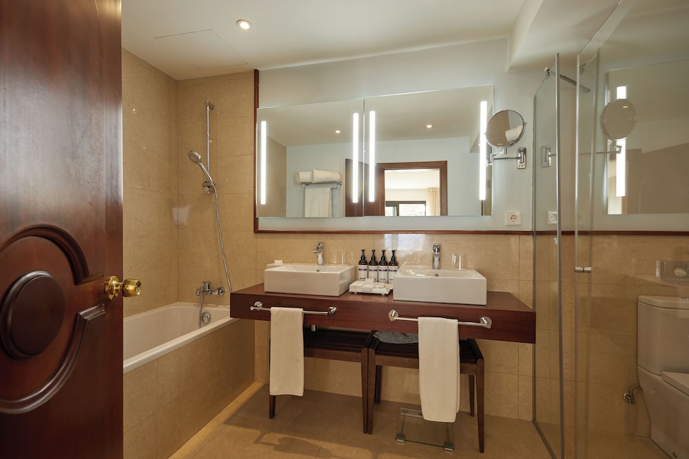Grand Suite, Terrace, Sea View (Preferred Club) thumbnail 6