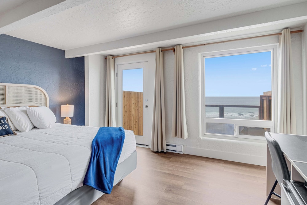 King Room with Hot Tub, Ocean View photo 1