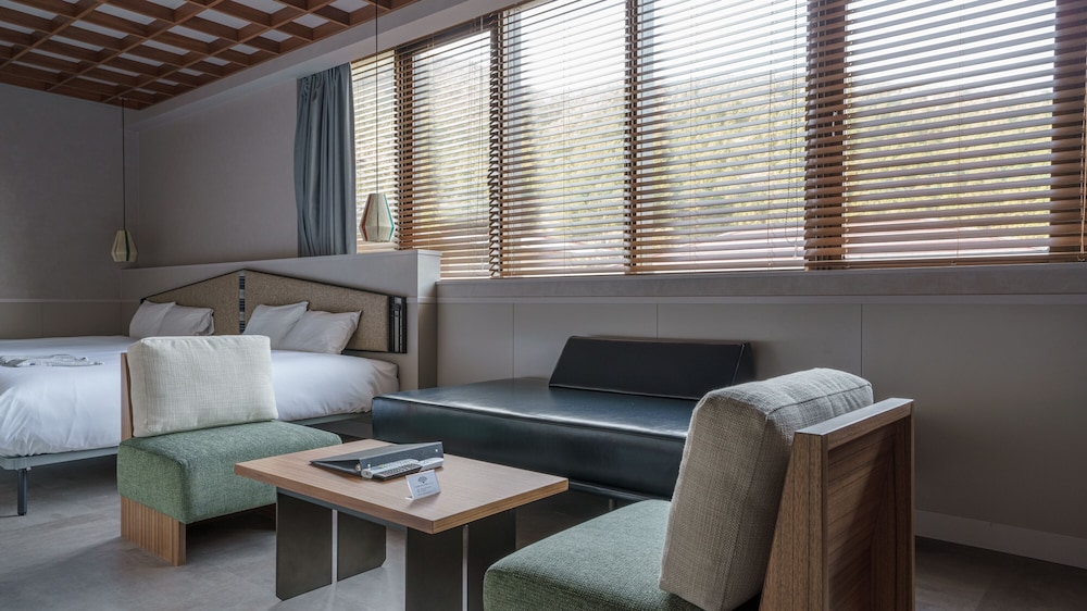 Aoka Condominium Suite - Photo 12