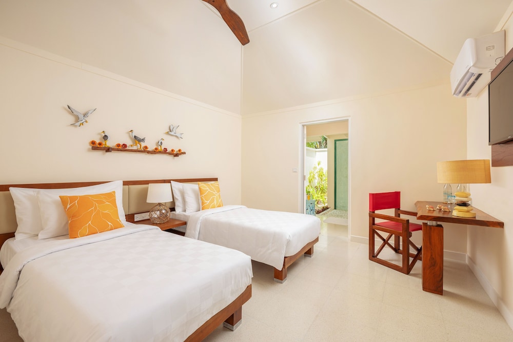 Family Room, 2 Bedrooms, Private Pool, Beach View photo 2