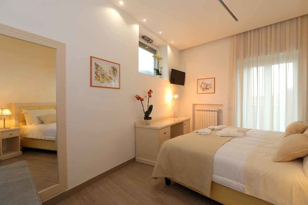 Family Triple Room photo 3