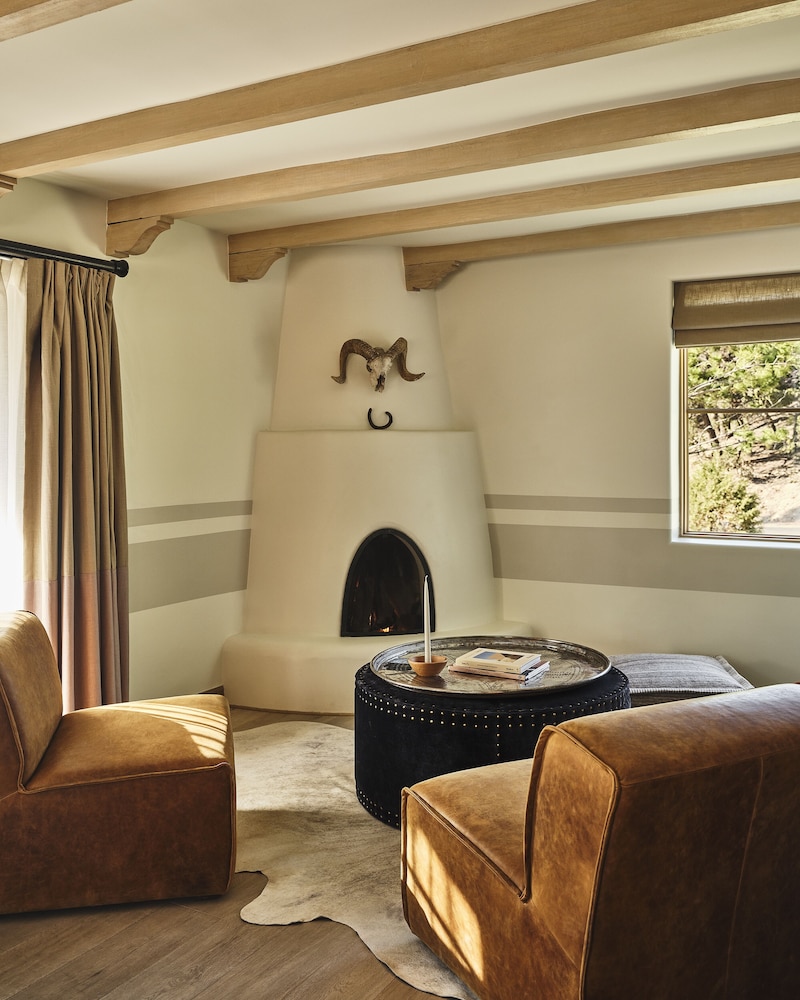 Suite, 2 Double Beds (Chapel House, Two Queens) - Photo 6