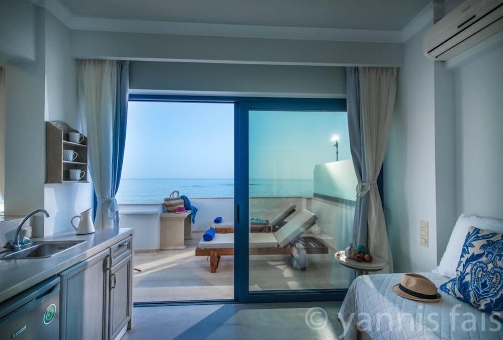 Deluxe Studio, Sea View