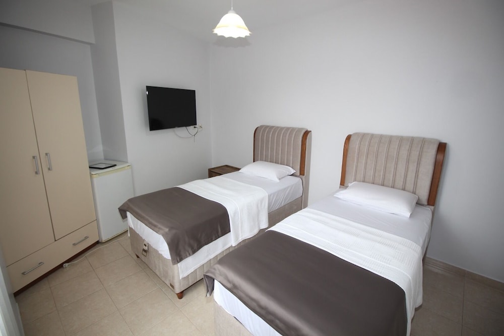 Standard Twin Room photo 3