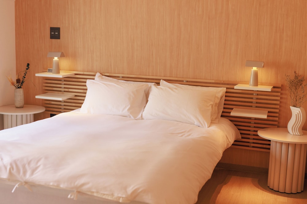 Family Quadruple Room (301) photo 2