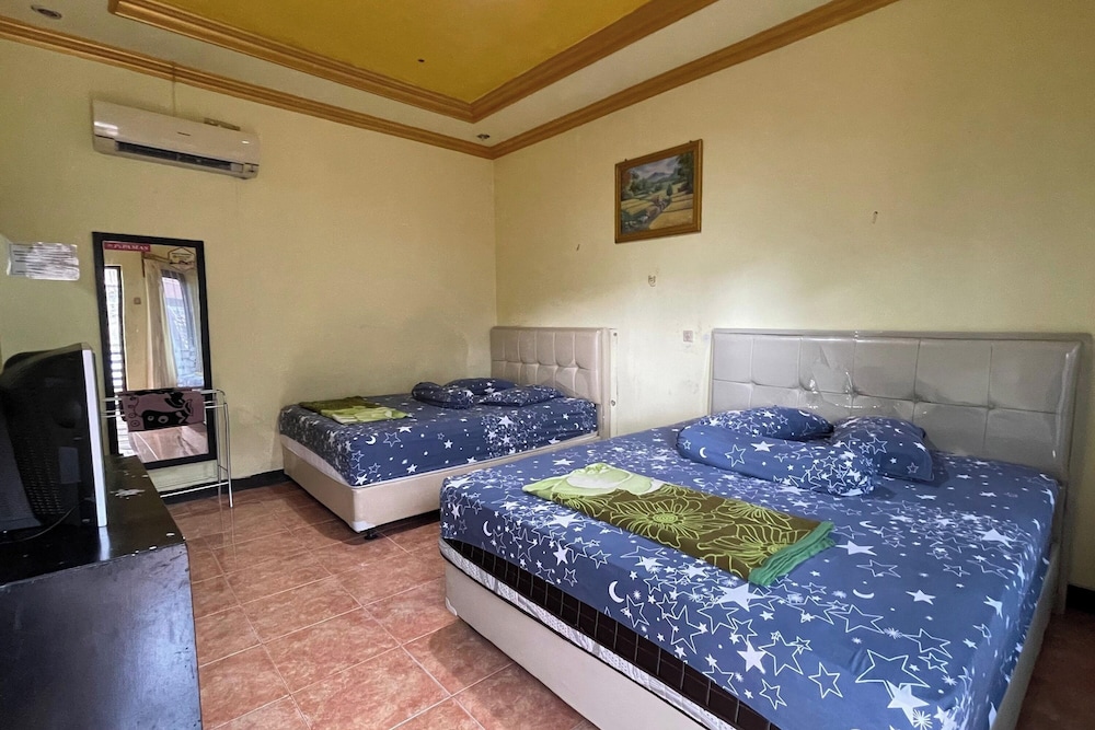 Family Room, Air conditioning