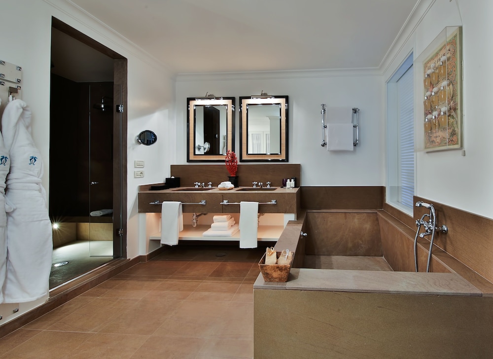 Suite, Sea View - Photo 9