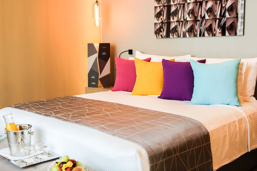 Deluxe Room, 1 King Bed