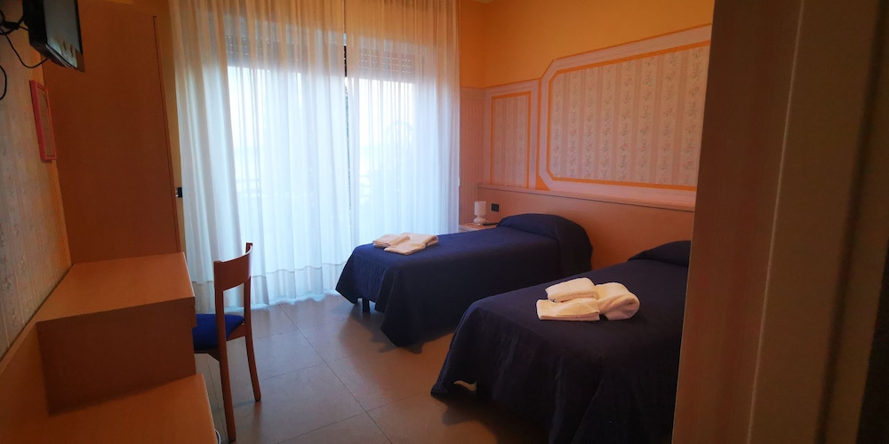 Panoramic Double Room, Lake View photo 3