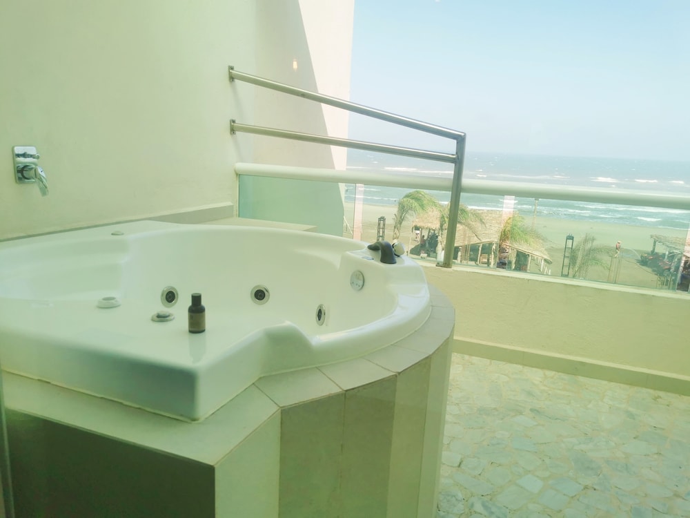 Junior Suite, Ocean View - Photo 6