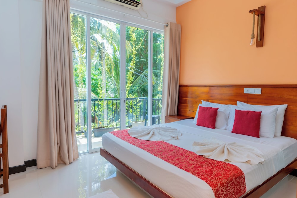 Deluxe Room, Balcony photo 2