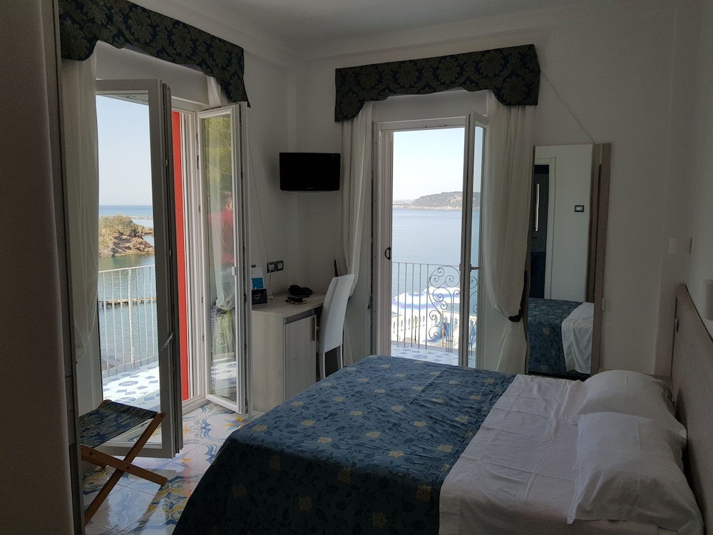 Superior Room photo 2