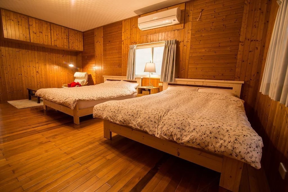 Family Quadruple Room photo 1