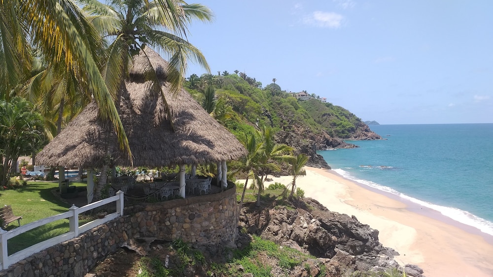 Panoramic Room, 1 King Bed, Ocean View photo 3