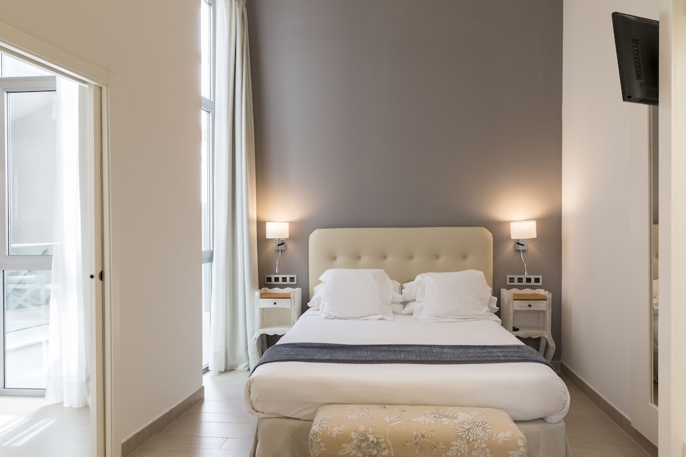 Deluxe Apartment, 1 Bedroom, 2 Bathrooms (2A)