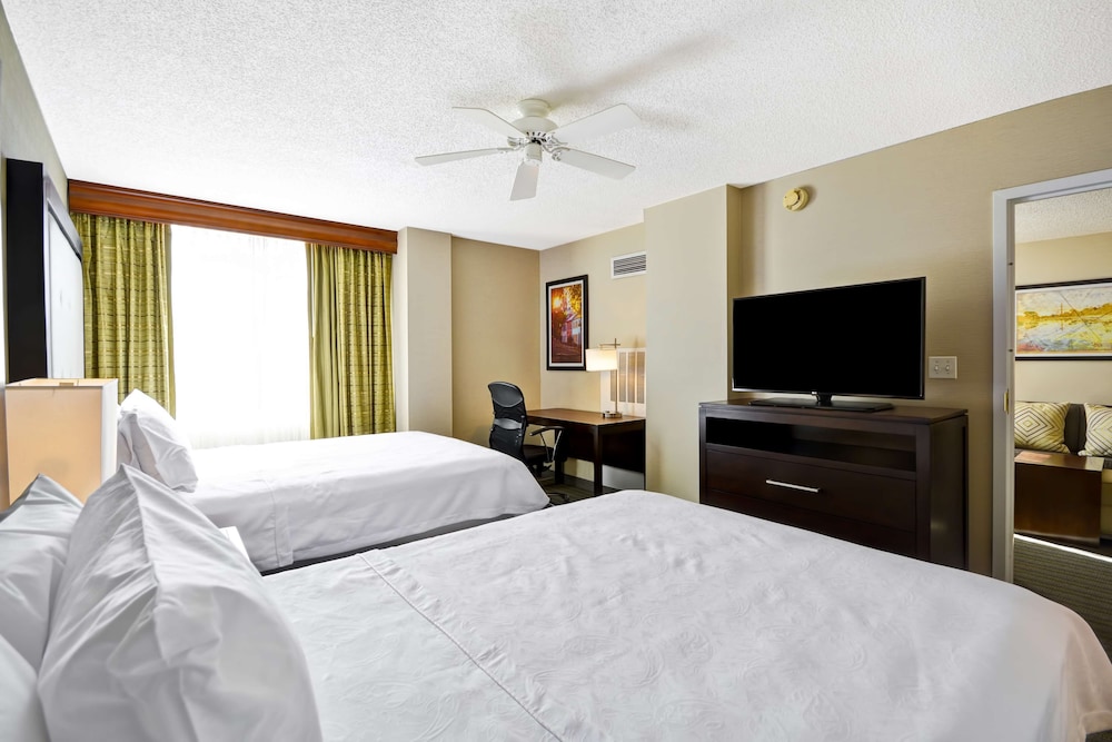Suite, 2 Bedrooms - Photo 5