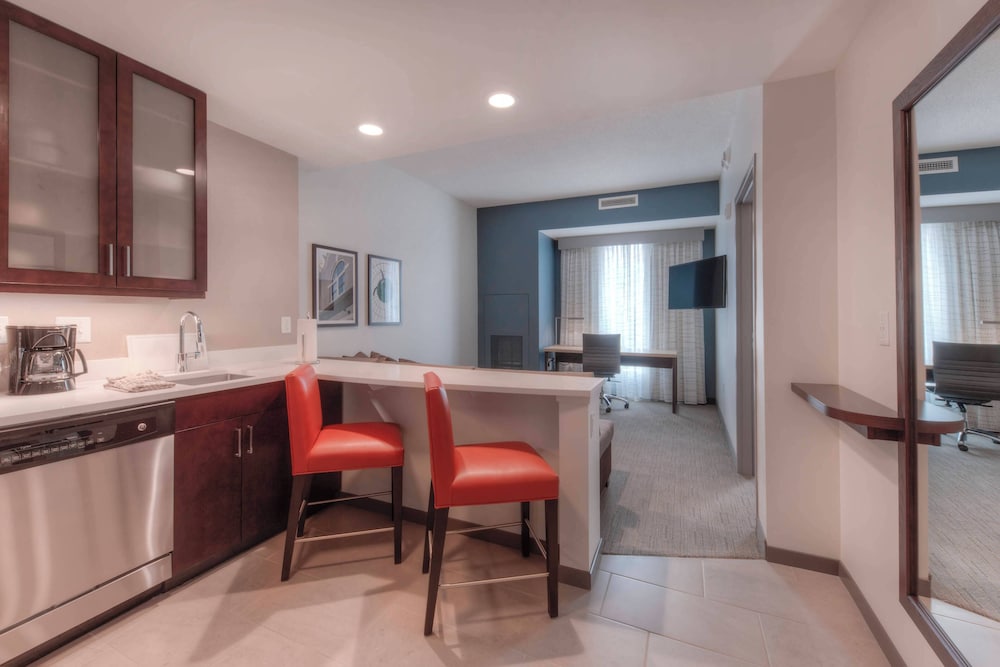 Suite, Multiple Beds photo 3