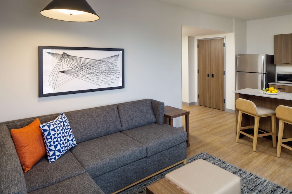 Suite, 1 King Bed with Sofa bed, Accessible (Roll-In Shower)