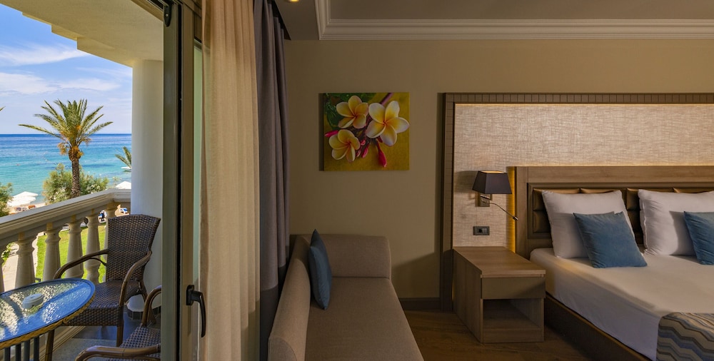 Standard Room Side Sea photo 2