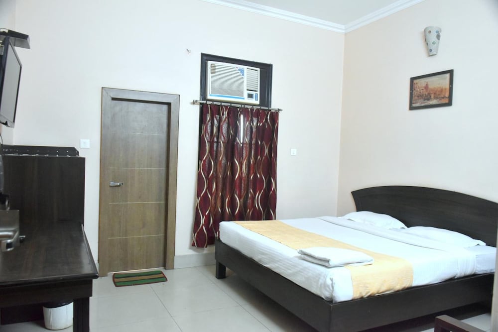 Executive Room - Photo 5