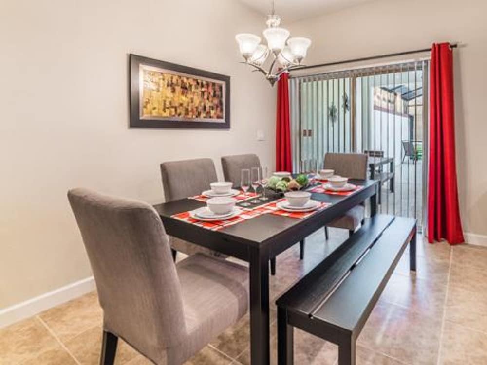 Spacious 4BR Home With Private Pool Near Disney, Billede 11