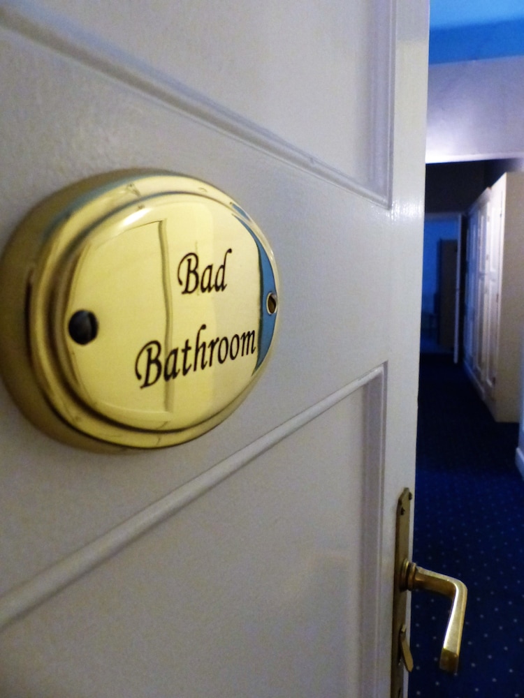Single Room, Shared Bathroom photo 3