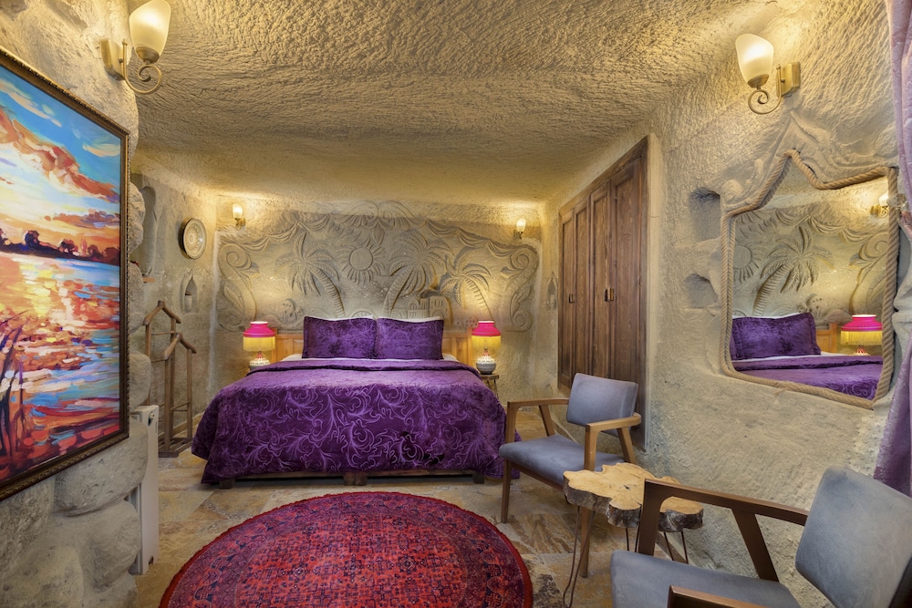 Deluxe Double Room, 1 King Bed, Non Smoking, Valley View