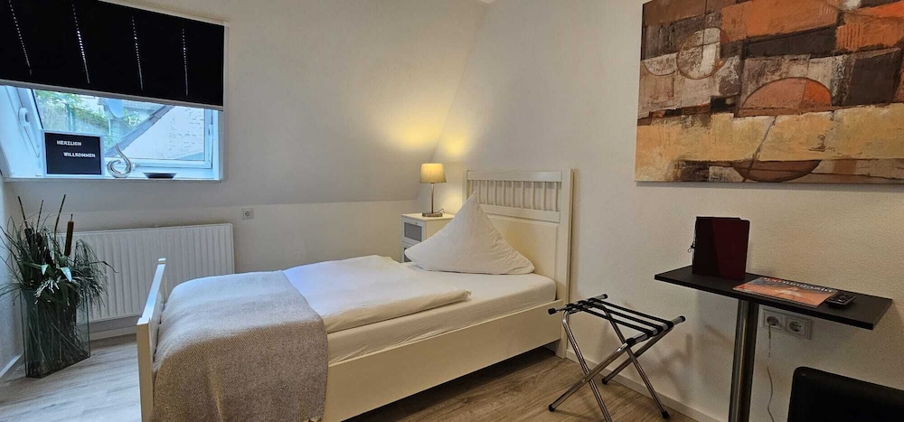 Superior Single Room, Shared Bathroom (3.Obergeschoss) photo 2