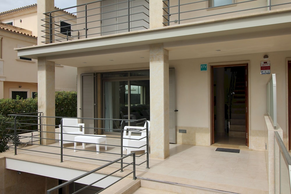 House photo 2